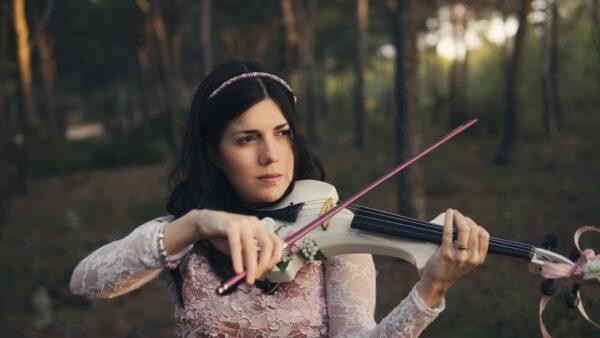 Violinista para eventos corporativos, cocteles y fiestas privadas en España